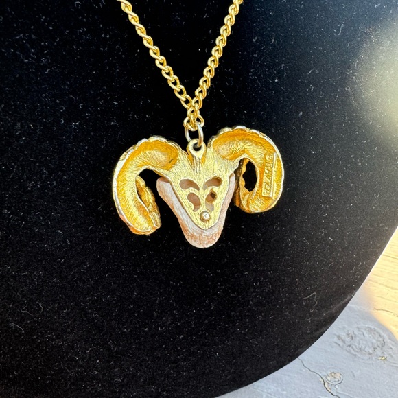 70’s Luca Razza Aries rams head statement necklace. Unisex - Picture 5 of 7